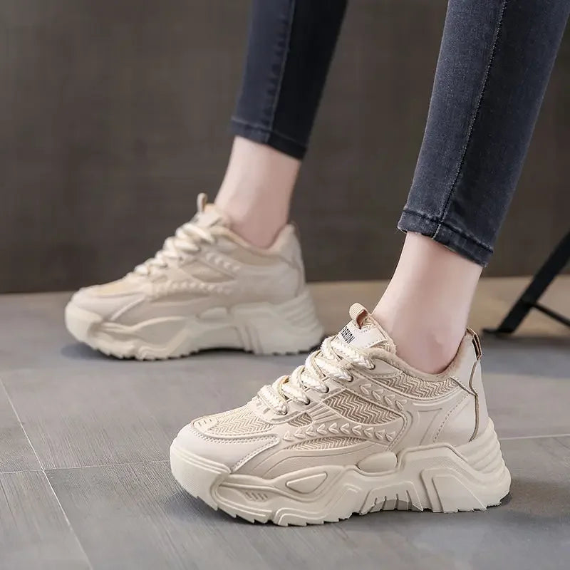 Sneakers Donna – Punta Tonda, Suola Alta, Comode e Sportive