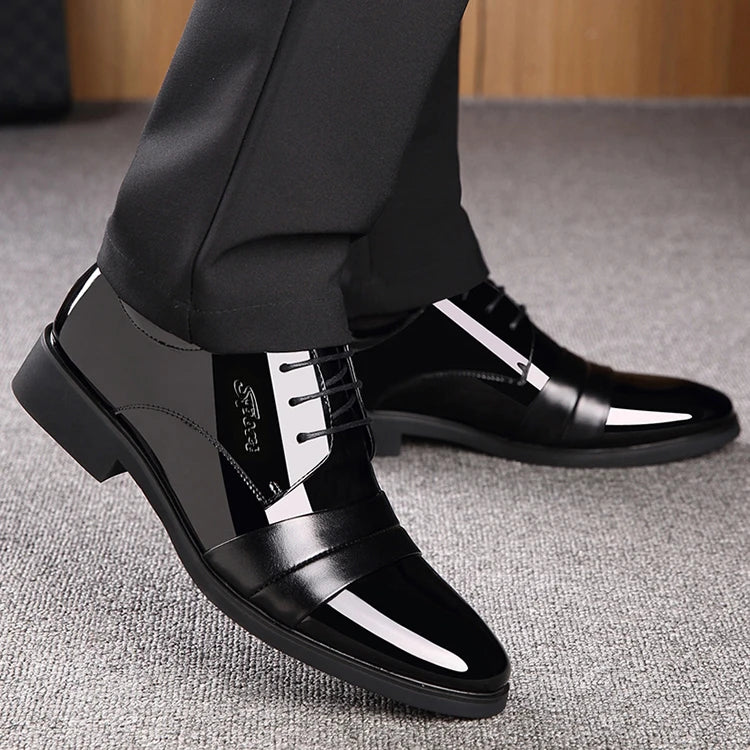 Scarpe Eleganti Uomo – Pelle Lucida, Punta Luminosa, Casual e Business