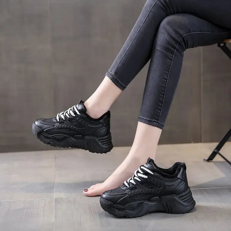 Sneakers Donna – Punta Tonda, Suola Alta, Comode e Sportive