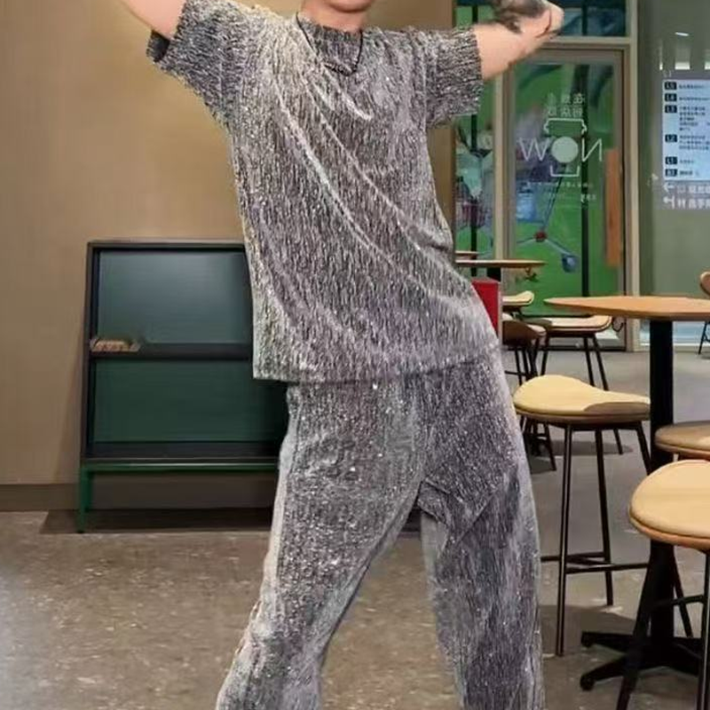 💖2025 brandneues Design✨Herren-Zweiteiler mit Kurzarmshirt und weiter Hose🩳